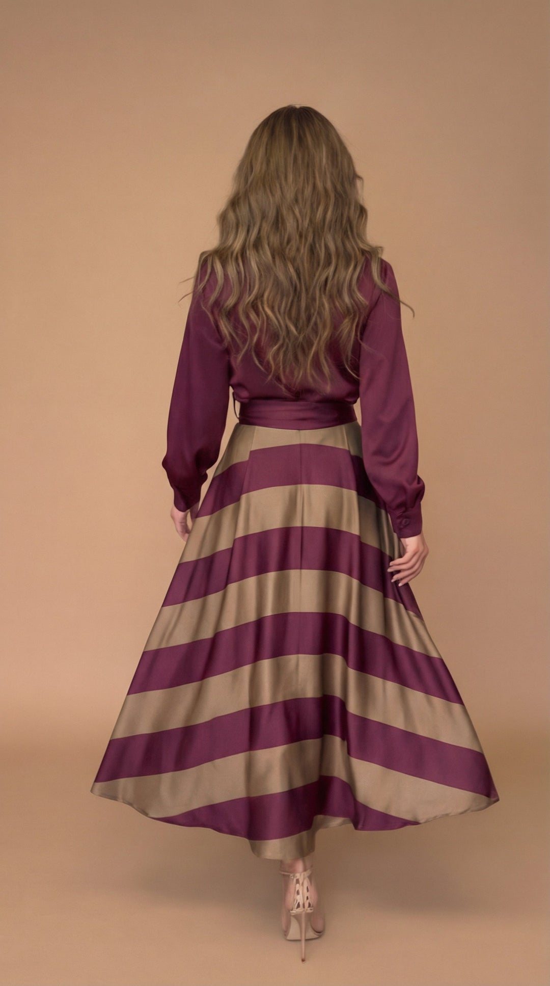 Abito Rioja – Elegante con fiocco