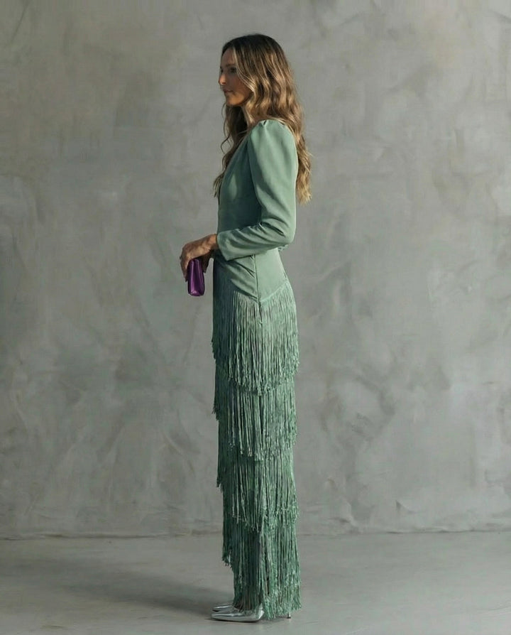 Clara · Abito Elegante con Maniche a Frange